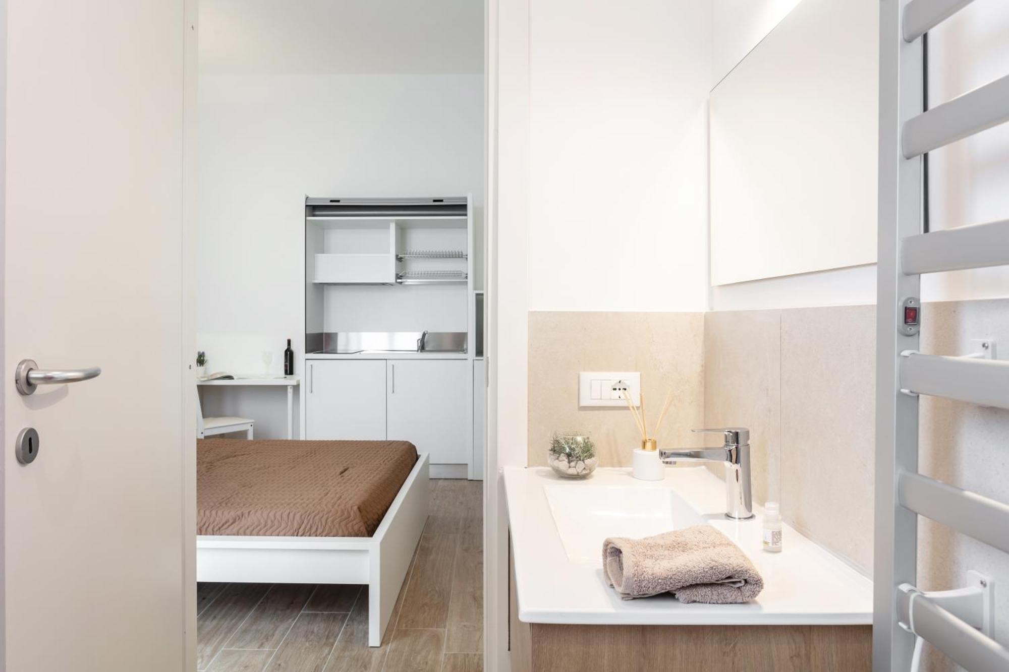 Lena'S Rooms Olbia Exterior photo